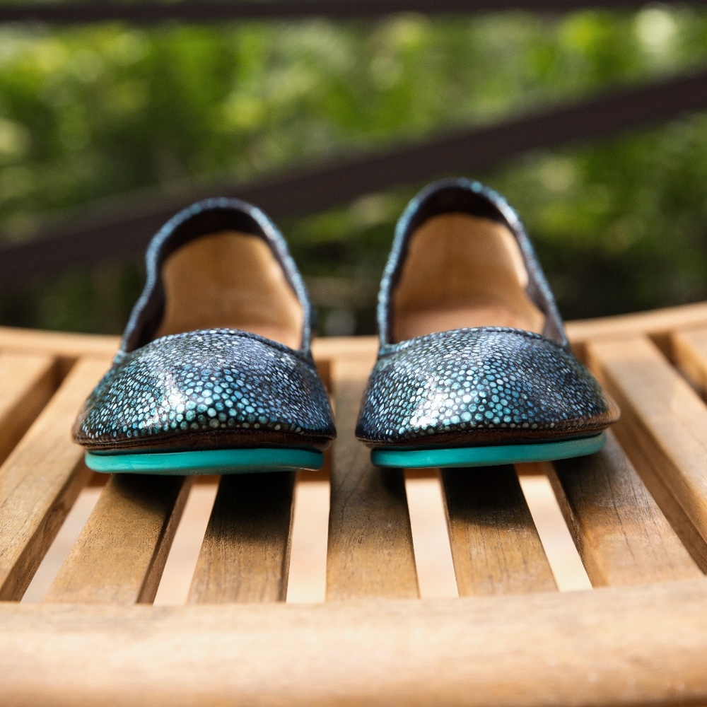 Hand-Painted Green-Blue Colorshift 'Toscani' Tieks - Picture 5 of 8